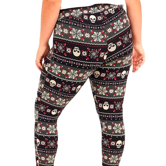 ❤️NWT VINTAGE TORRID LEGGING - SKULL FAIR ISLE SNOWFLAKE - PLUS SIZE CHRISTMAS - Picture 2 of 14
